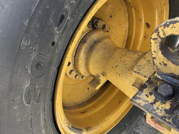 2000-caterpillar-938g-image-57