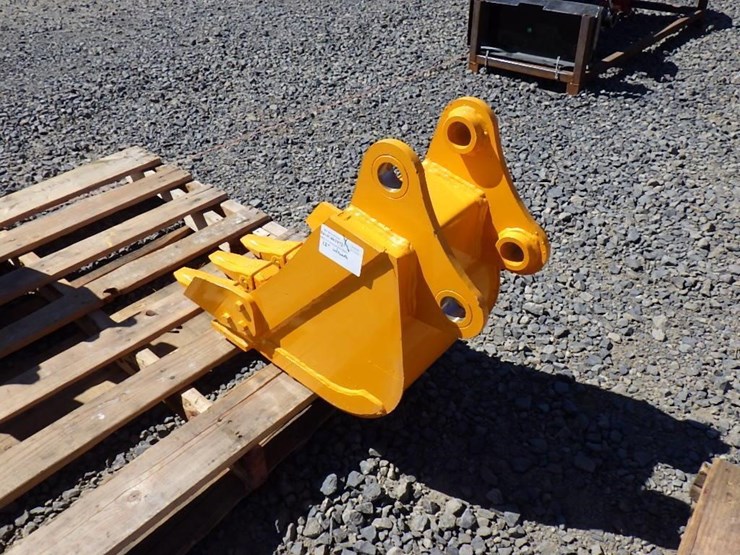 caterpillar-303-image-2