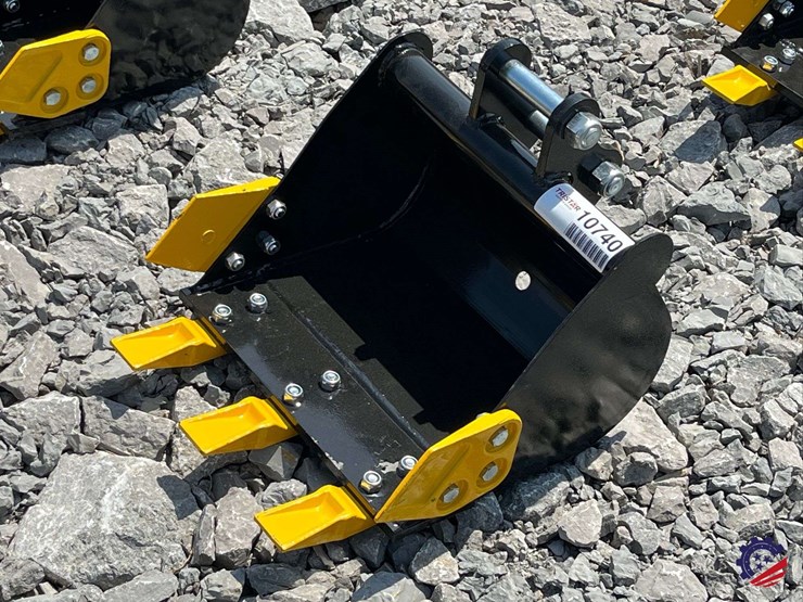 unused-2026-ce-16"-toothed-bucket-image-1