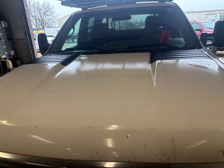 2013-chevrolet-3500-image-14