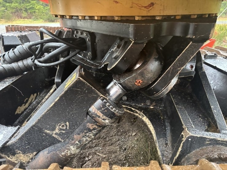 2017-tigercat-lx830d-image-27