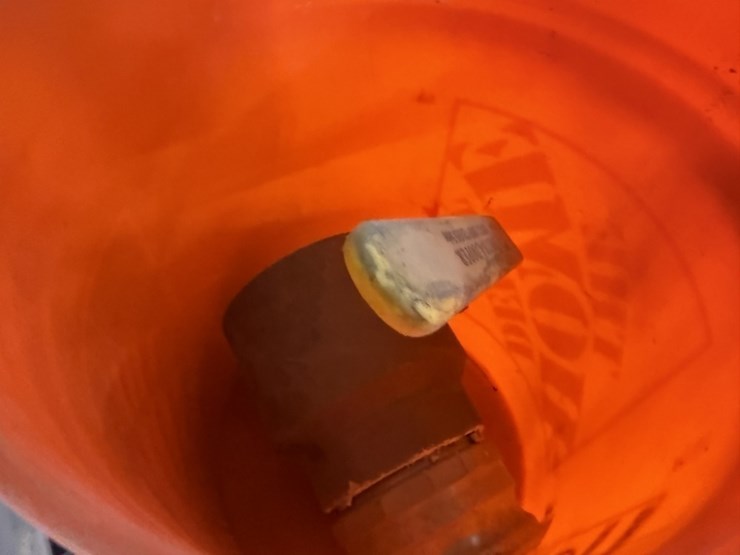 caterpillar-335-image-19