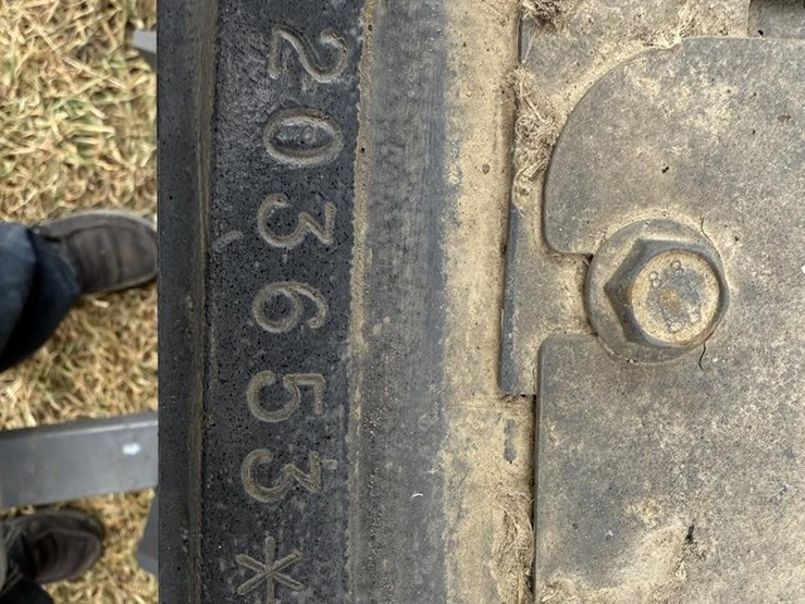 new-holland-tv140-image-47