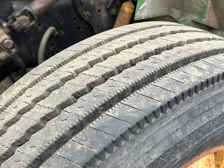 1996-international-4700-image-77