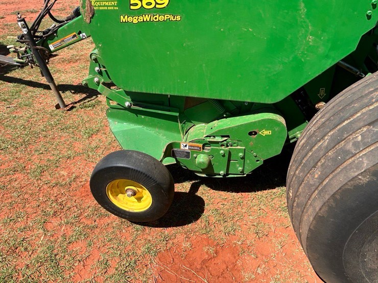 john-deere-569-image-12
