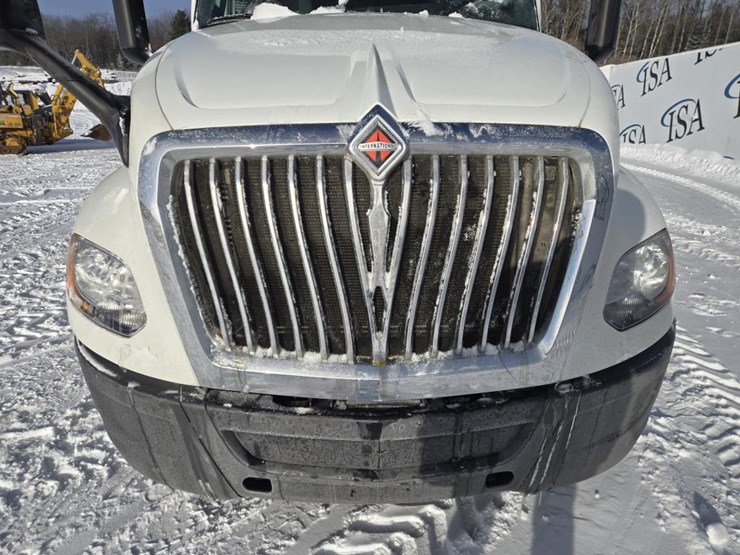 2019-international-lt-image-11