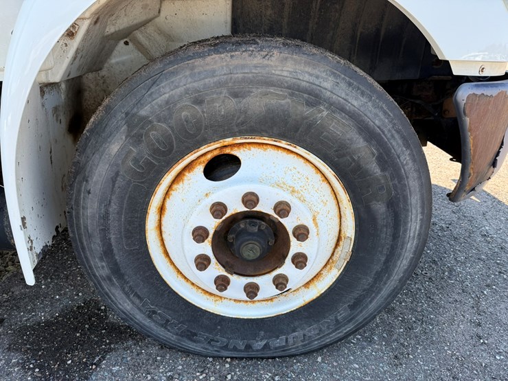 2002-international-4300-sba-image-51