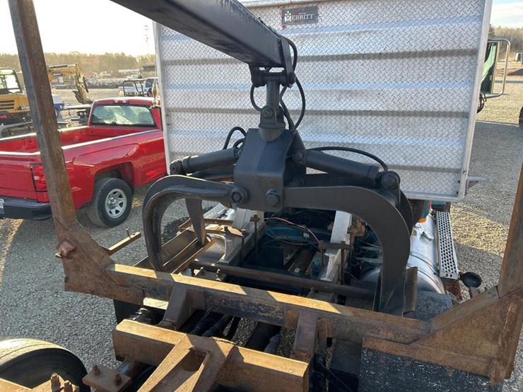 2001-mack-ch613-image-37