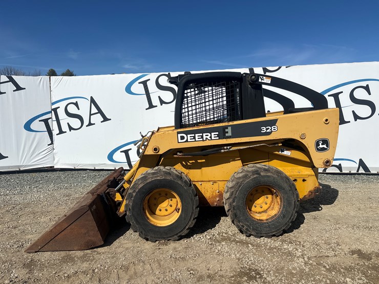 deere-328-image-2