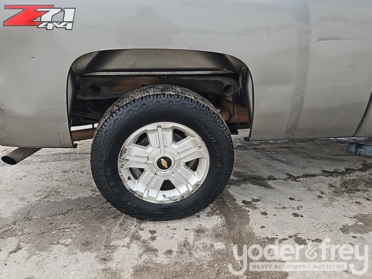 2013-chevrolet-silverado-1500-image-8