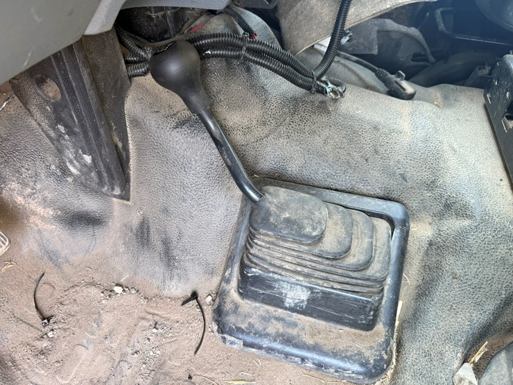 2012-ford-f550-xl-image-29