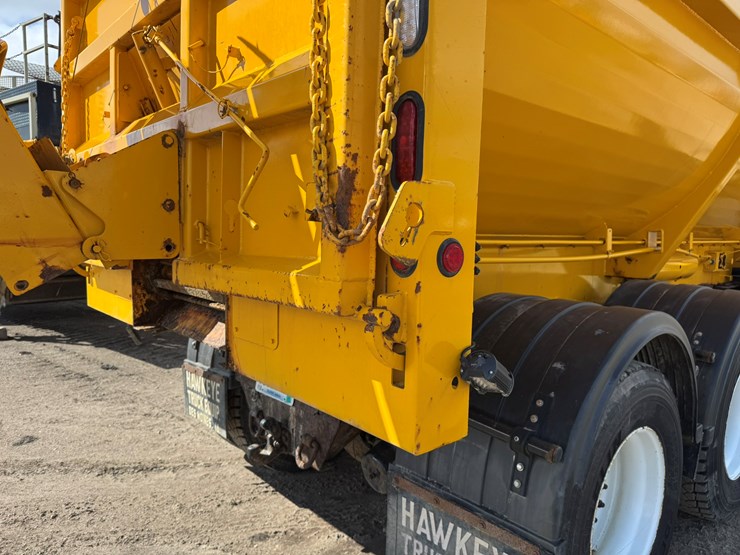 2009-international-workstar-7500-image-34