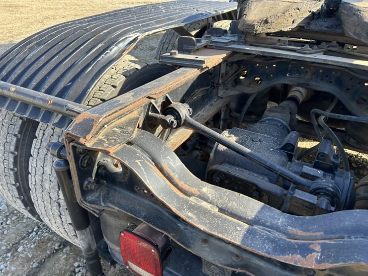 2003-massey-ferguson-8-image-17