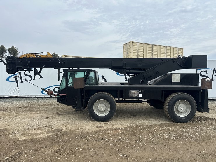 massey-ferguson-8-image-2