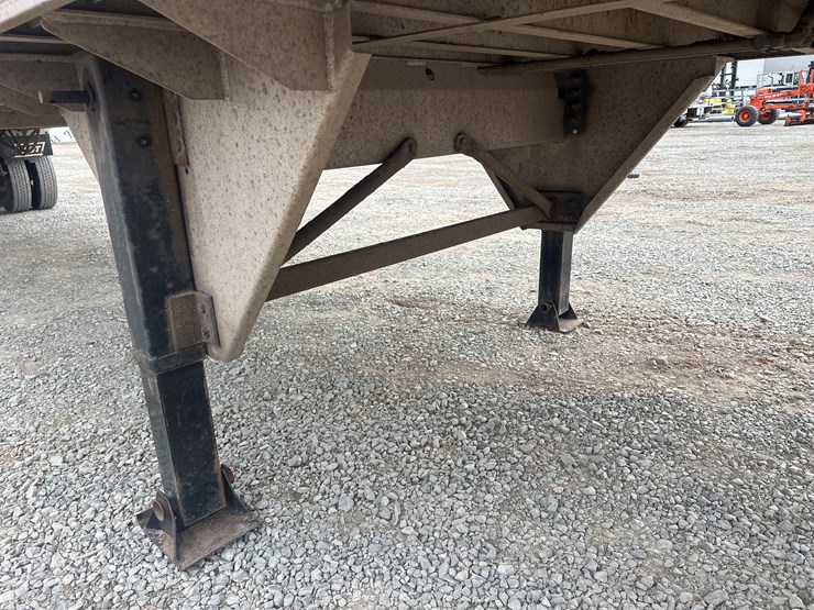 2008-massey-ferguson-8-image-15