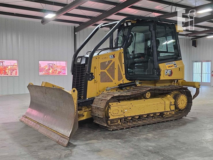 2021-caterpillar-d3-image-1