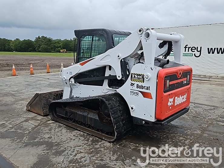 2019-bobcat-t740-image-3
