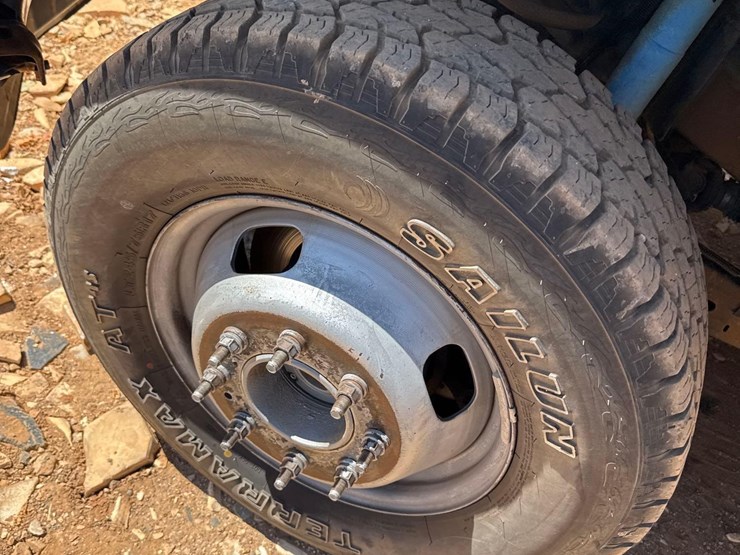 2012-ford-f350-image-23