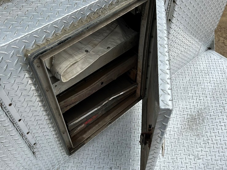 2006-caterpillar-c15-image-26