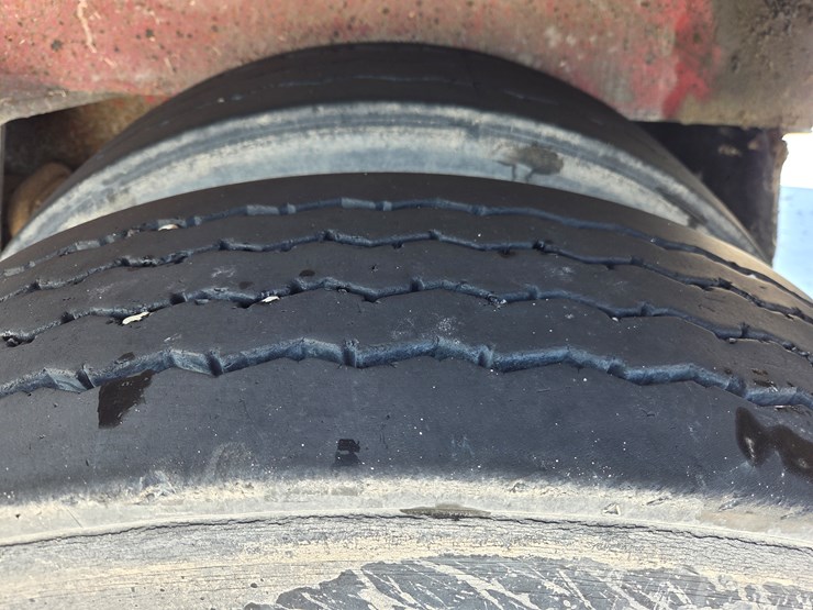 1998-massey-ferguson-8-image-33