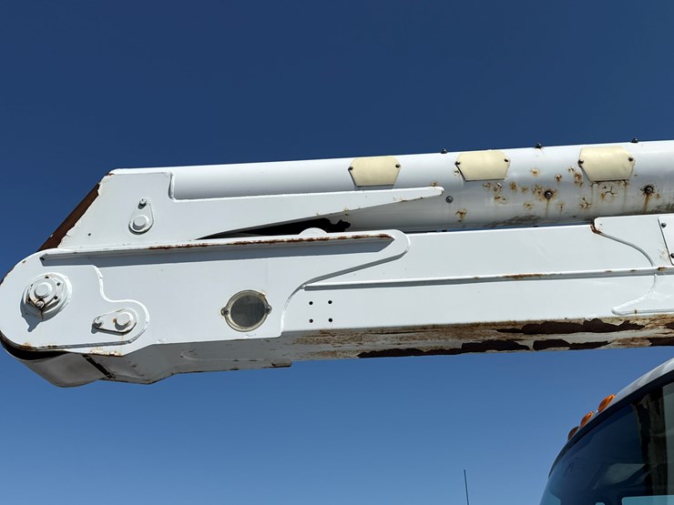 2014-international-4300-sba-image-35