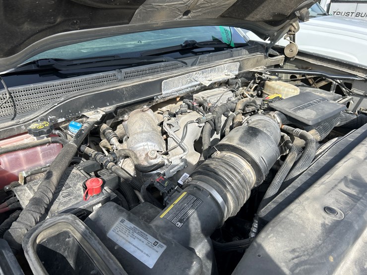 2018-chevrolet-2500-image-38