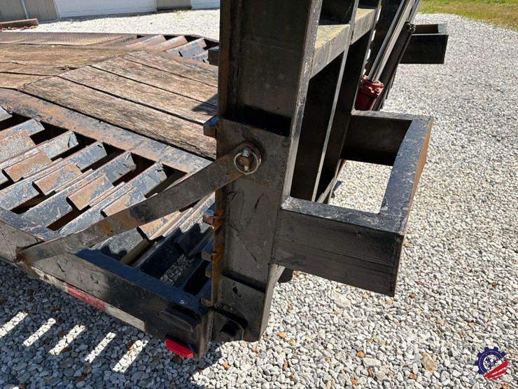 1998-cherokee-r20-20+5-dual-t/a-tag-trailer-image-39