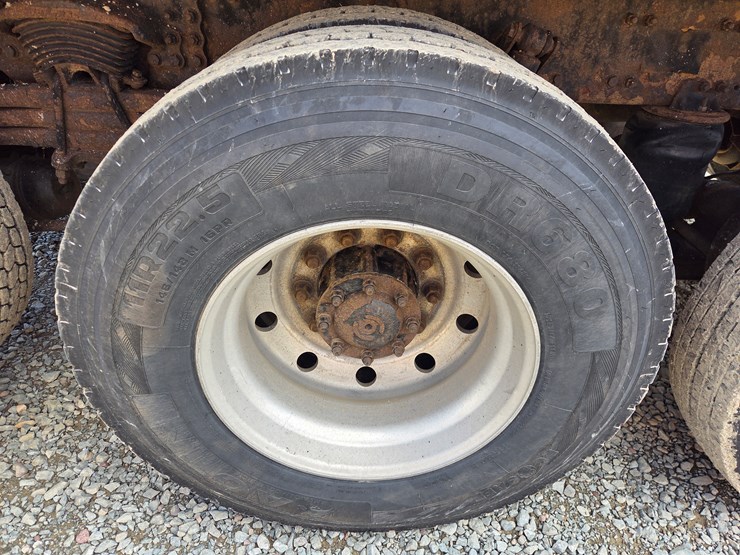 2005-massey-ferguson-8-image-82