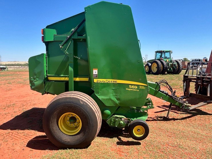 john-deere-569-image-21