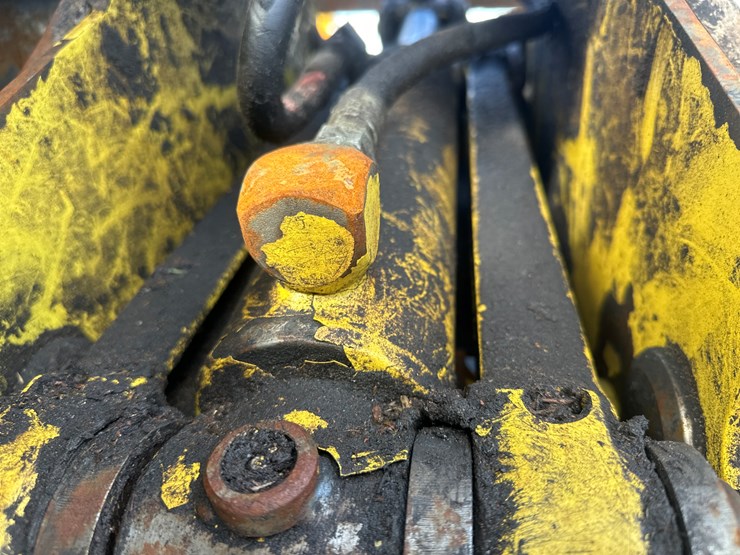 deere-1110e-image-56