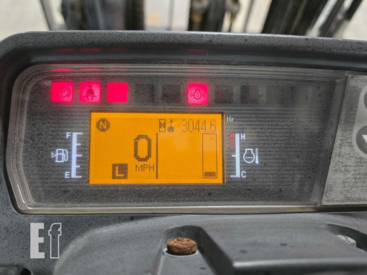 2021-caterpillar-gp25n-image-17