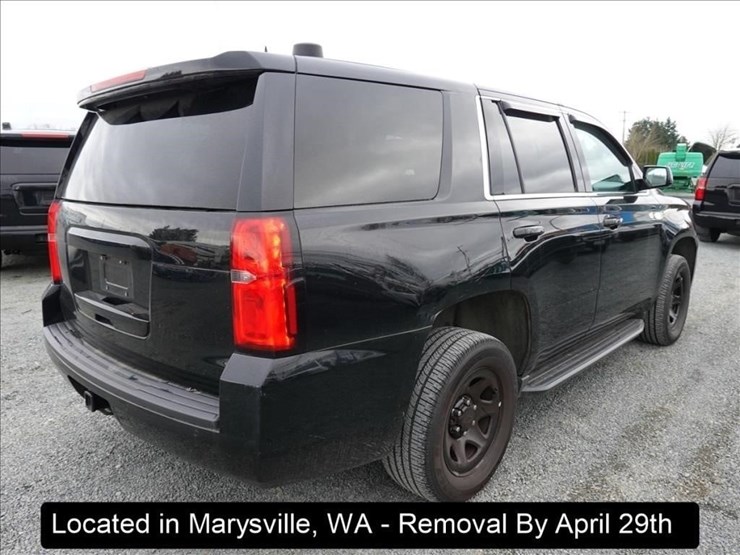 2017-chevrolet-tahoe-image-14