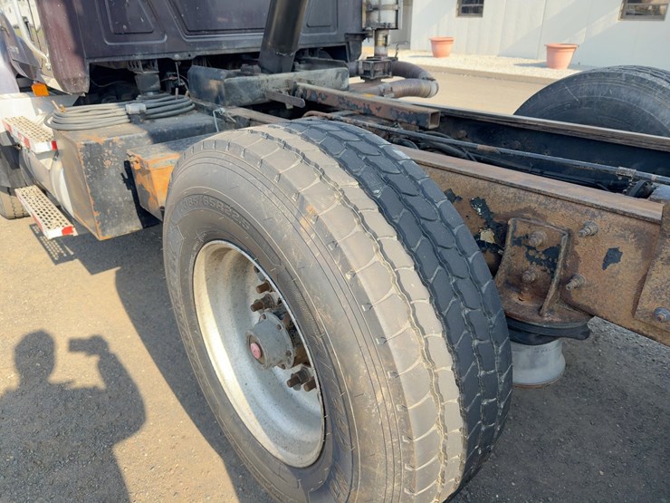 2006-mack-granite-cv713-image-15