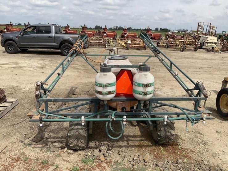 pbm-100g-poly-tank-pull-strip-sprayer,-30'-image-5
