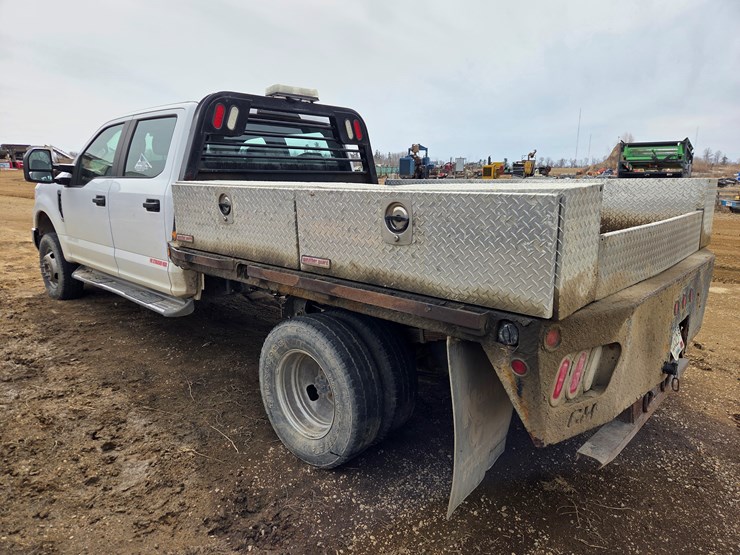 2017-ford-f350-image-3