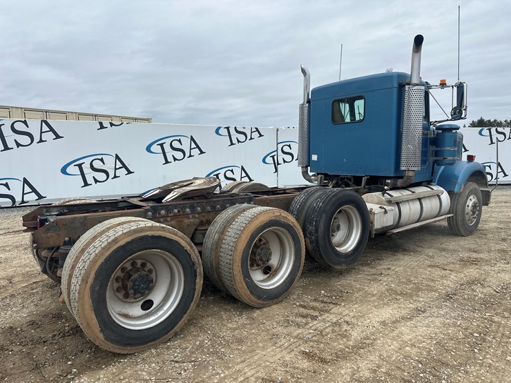 1985-kenworth-w900-image-5