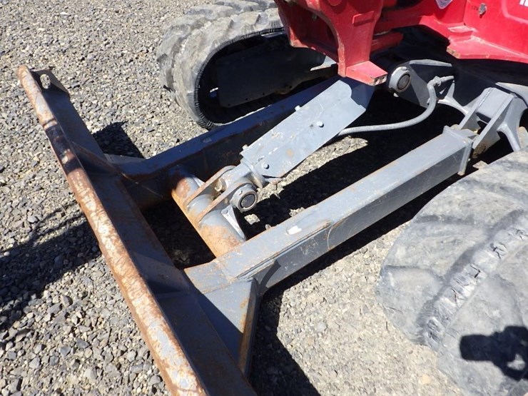 takeuchi-tb260-image-15