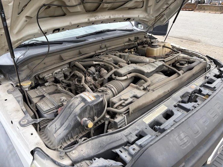 2011-ford-f550-image-7