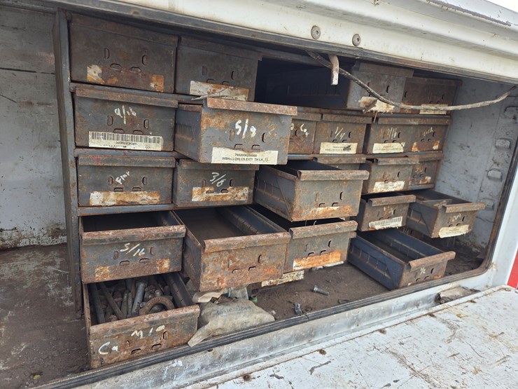 2018-ford-f550-xl-image-21