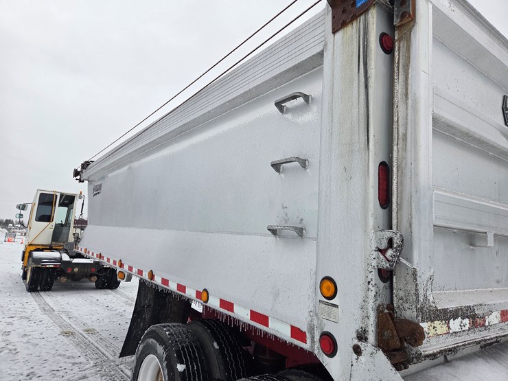 2002-axle-end-dump-image-16