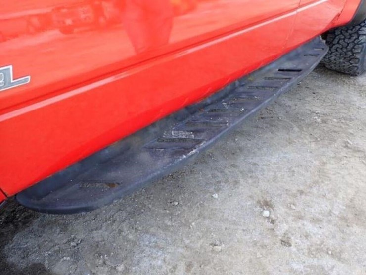 2010-ford-f150-raptor-image-32