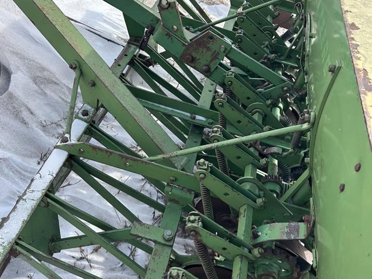 john-deere-2550-image-5