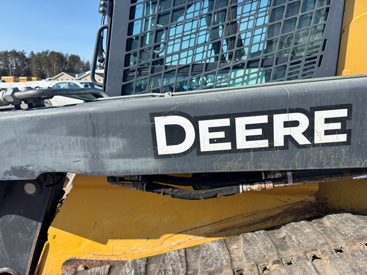deere-333e-image-14