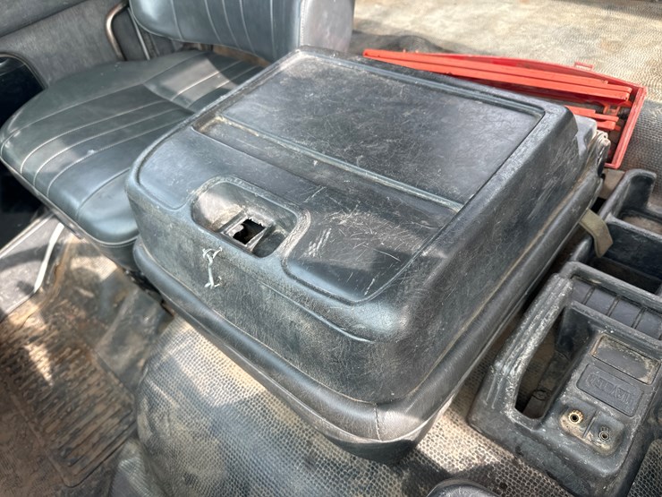 2000-gmc-t6500-image-40