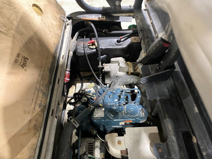 2019-club-car-carryall-1700-image-34