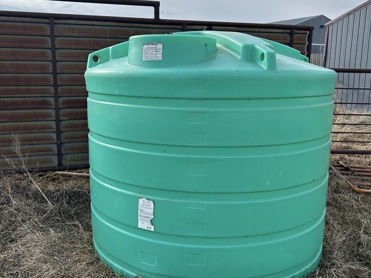 1550-poly-water-tank-image-2