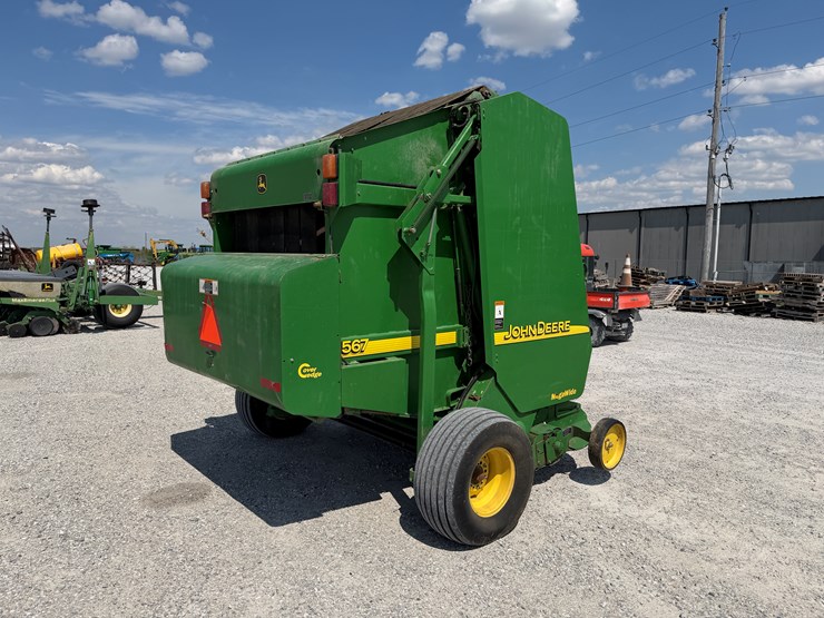 2004-john-deere-567-image-5