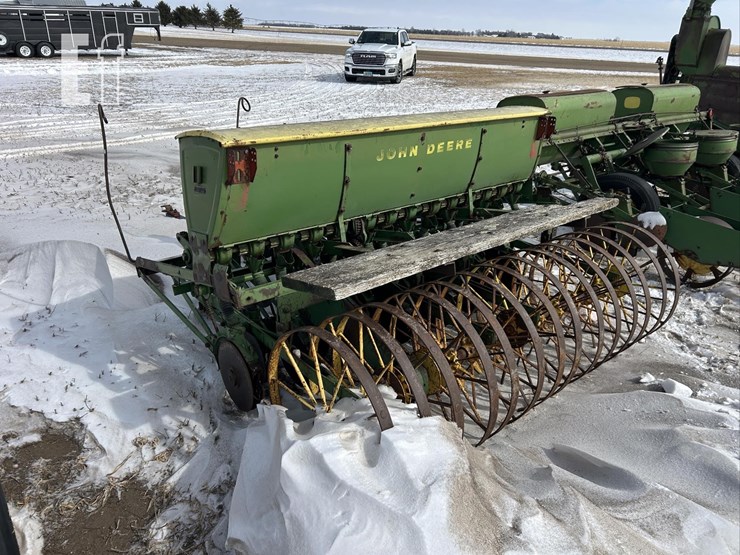 john-deere-2550-image-3