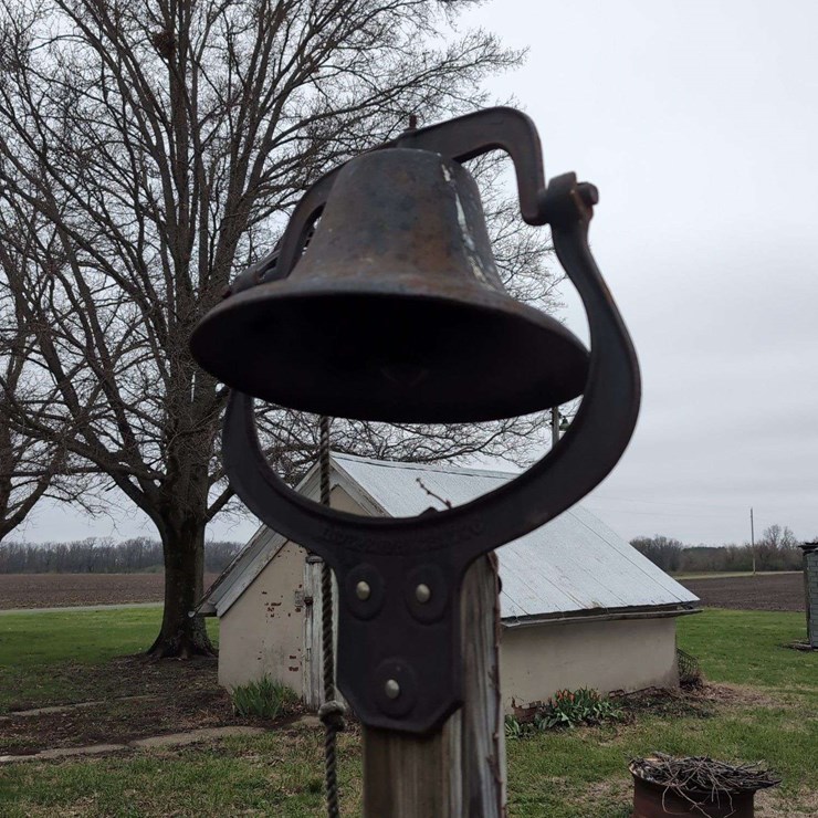 Independence 1776 Cast Iron Farm Bell