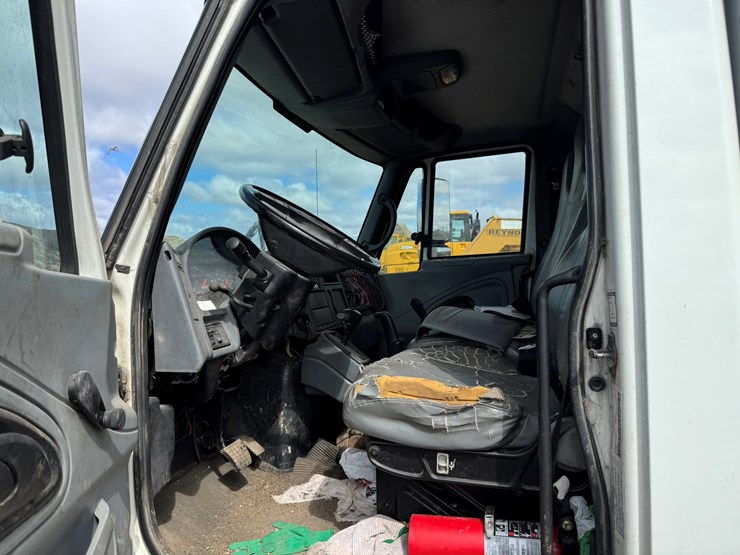 2007-international-durastar-4200-image-28